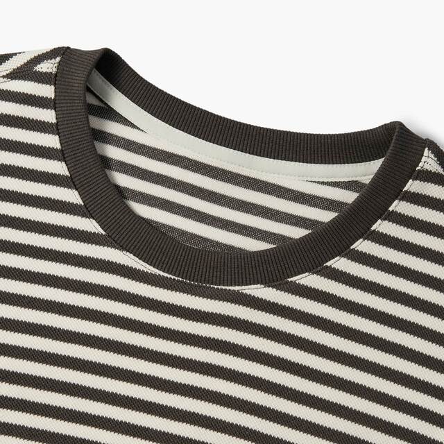 Aijutu classic striped sweatshirt for women in spring 2025 new loose and comfortable long-sleeved knitted sweater

