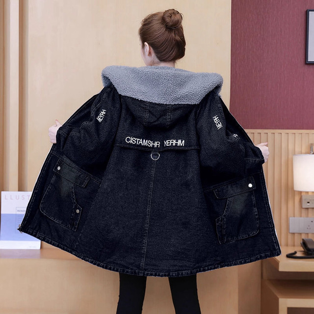 Large size 200Jin [Jin equals 0.5kg] plus velvet and thickened lamb wool denim cotton coat women's new loose slimming casual cotton coat