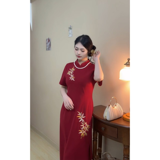 Fenghua Large Size Fat mm Exquisite Embroidery Bamboo Leaf Red Festive New Chinese Cheongsam 200Jin [Jin equals 0.5 kg] Summer
