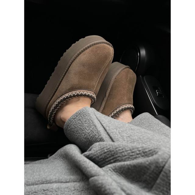 
Thick-soled toe shoes loafers women's 2025 autumn and winter new style lazy people's pedal plus velvet thickened warm snow boots