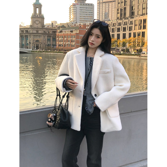 Adan white wool suit collar jacket for winter new style thickened Korean loose wool short coat for women
