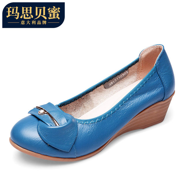 2025 spring genuine leather soft sole mother shoes casual flat sole middle-aged and elderly large-size single shoes wedge versatile round toe women's shoes
