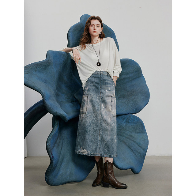 Chuyu Cold transfer printed cloud denim skirt women's 2025 retro high waist long skirt tall skirt
