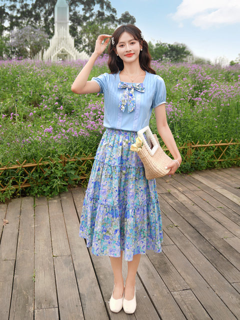
ATAR2025 summer new skirt mid-length floral slim mid-length skirt pleated A-line women's short skirt