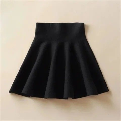 Winter skirt Children's winter bottom skirt Short high -waisted A -line puff skirt Various autumn and winter knitted umbrella skirt