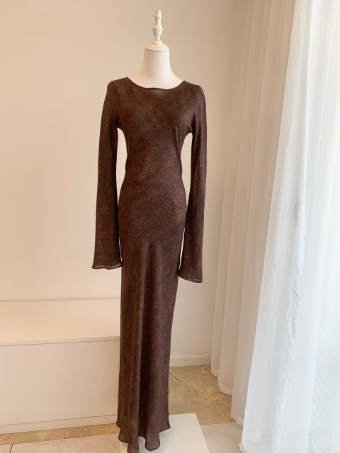 Australian Niche 2025 new slanted silk print with long sleeves slim and slim temperament long dress for women