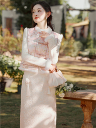 Spring suit 2024 new Chinese style women's Chinese style retro vest with high-grade sensual cheongsam women two-piece set