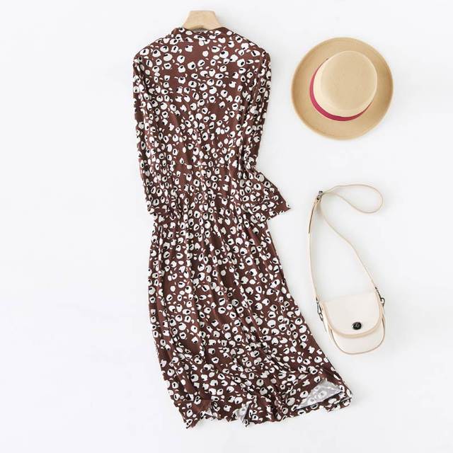 V -neckline knit crossed slanted skirt, tea break skirt, seven -point sleeve big size big skirt princess skirt fairy skirt