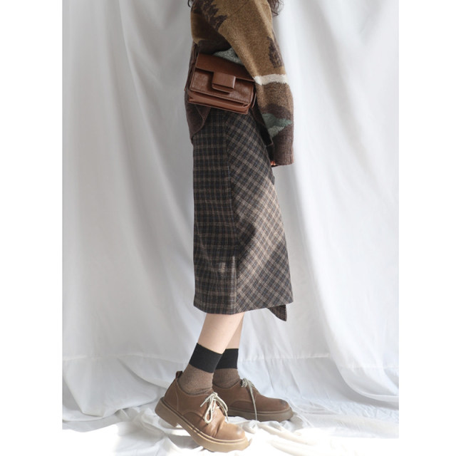 Large size skirt fairy-looking women's sweet 2025 new autumn and winter slim brown plaid high-waisted A-line skirt mid-length