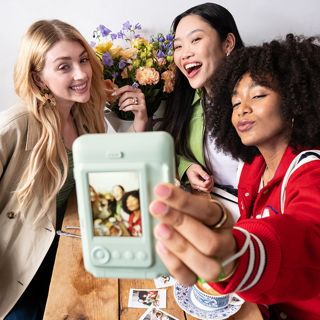 Fuji Polaroid camera mini LiPlay one-time imaging evo film photo printer wedding gift