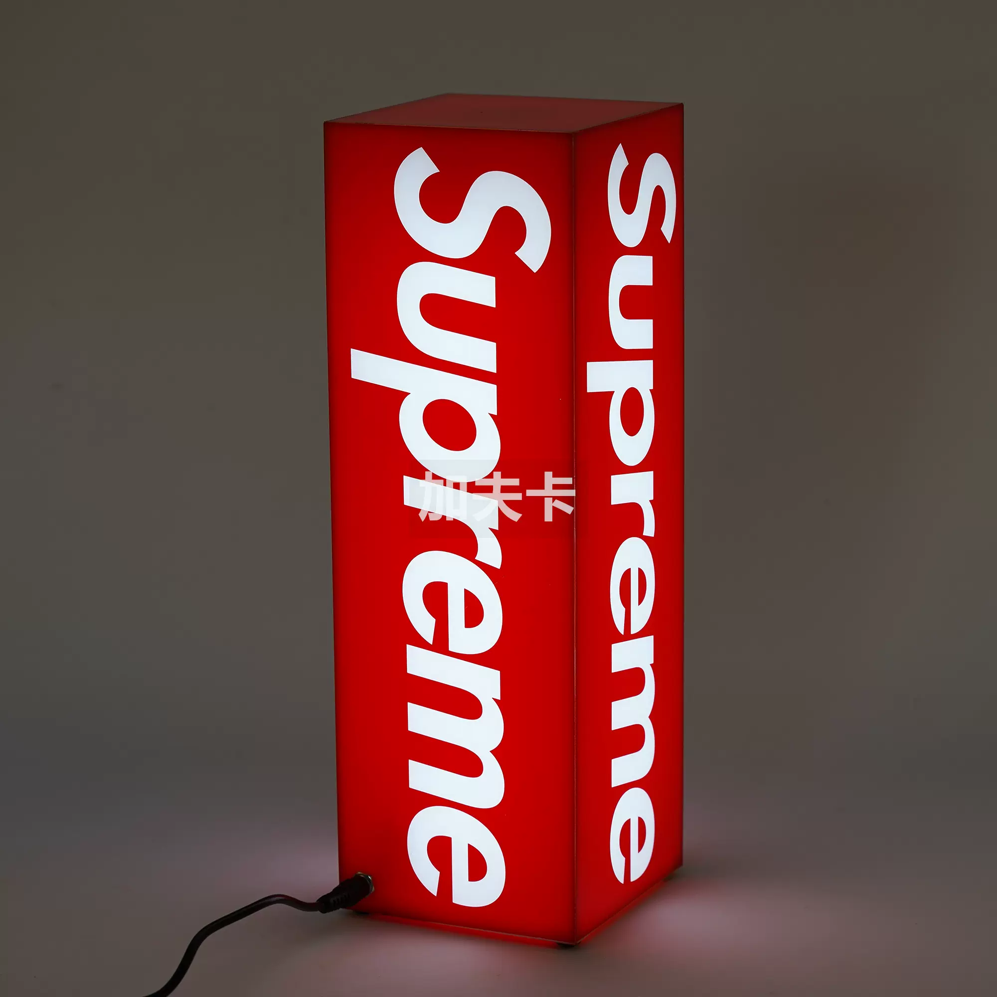 现货Supreme 23FW BOX LOGO LAMP 亚克力装饰台灯大字母氛围夜灯