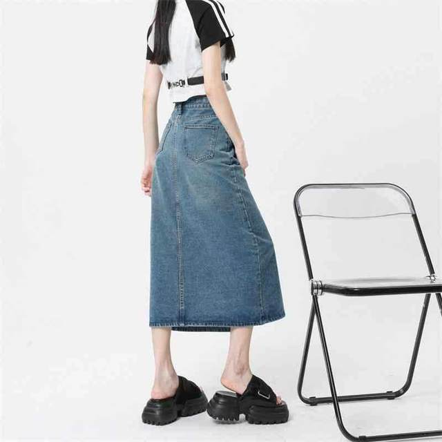 
Retro slit denim skirt for women in 2024 new high-waisted slim summer A-line skirt hip-covered midi skirt