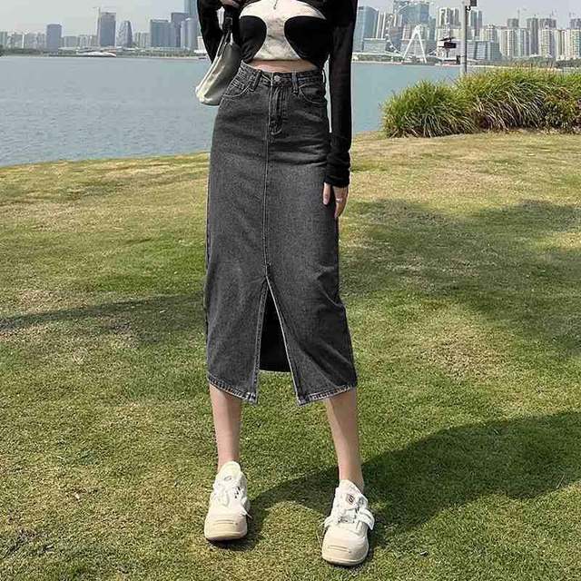 
High-waisted design-sensing denim skirt women's skirt 2024 summer new slit slim small A-line midi skirt