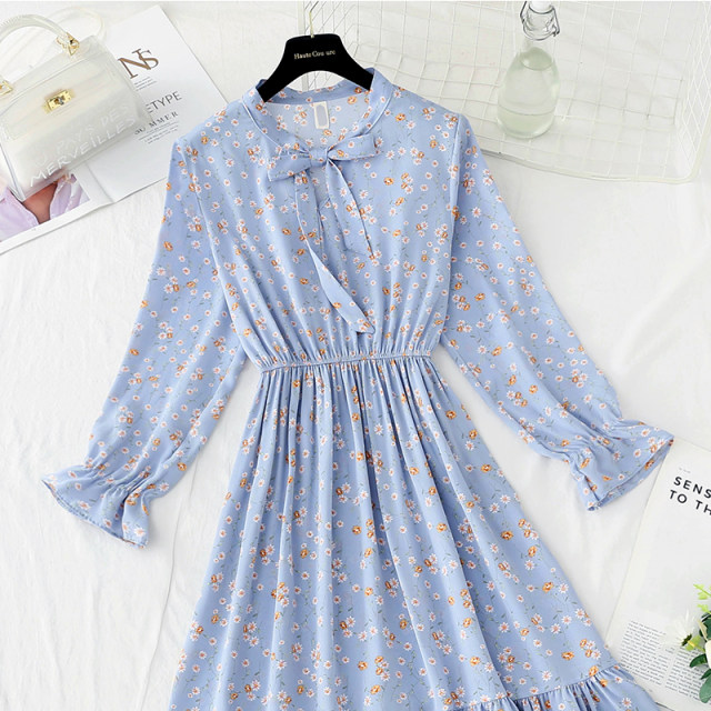 Long-sleeved floral dress for women in spring and autumn 2024 new chiffon skirt retro fresh base long skirt winter
