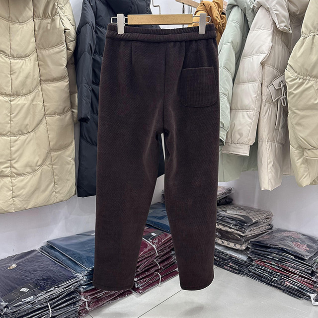 Middle-aged and elderly new winter clothing thickened plus velvet mom casual pants women slim corduroy harem pants grandma