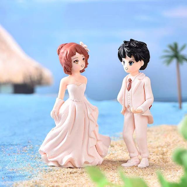 
New style of wedding proposal couple micro-landscape cake desktop decoration accessories Creative wedding dress wedding plastic ornaments
