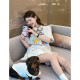 Zhao Lusi, the same light gray round neck bears cartoon pattern T -shirt, loose short sleeve shirt white puff white skirt
