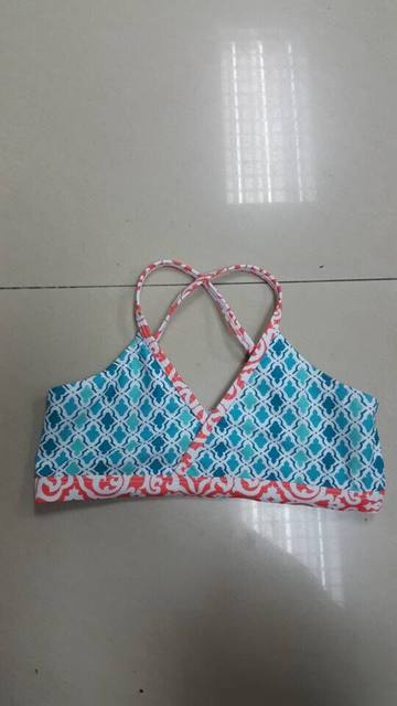 Girls swimsuits single piece sold cross-sling bikini medium and large children's printed triangle leak-proof split tops swimsuit