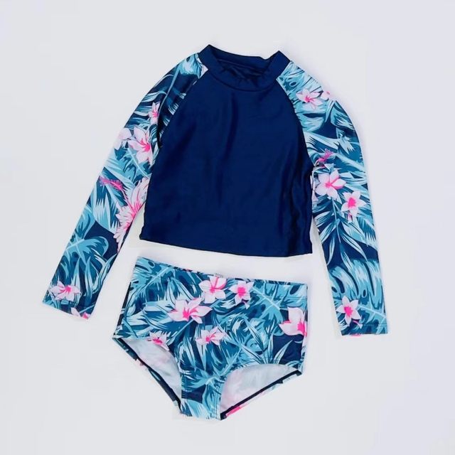 Amber outer single girl long -sleeved triangle split swimsuit two sunscreen hot spring vacation swimming pool small and middle school children
