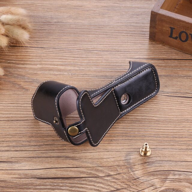 Suitable for Canon R5D3 protection R7 base 200DII 850D camera RP leather case 90D R100 half set R50