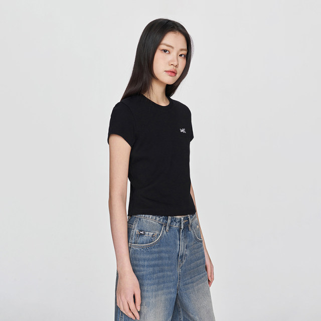 
Lee25 spring and summer new product slim fit round neck embroidered small logo women's short-sleeved T-shirt trendy LWT009873207