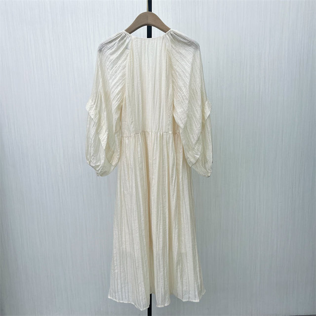 fei2025 spring new product French long-sleeved dress female temperament slim and fresh tea skirt 5258
