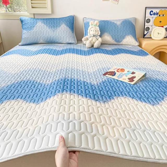
Silk plastic latex silicone mother and baby new three-piece set 2024 children's air conditioner a bed sheet mat ice pad summer