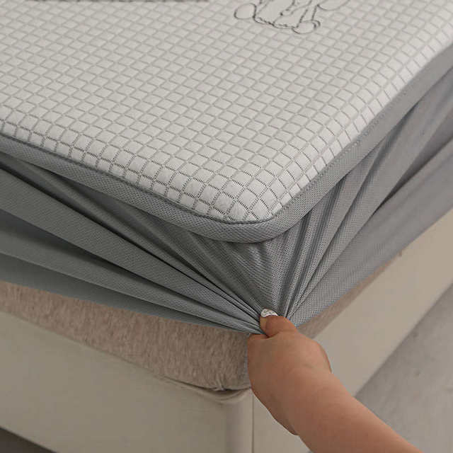 Bingdou Class A maternal and infant grade soft cooling mat three-piece set jacquard fitted sheet cooling mat cool ice silk single double 2.0 meters