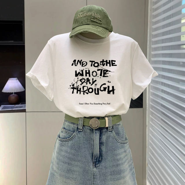 Yellow T-shirt for women's short-sleeved 2025 new summer pen ink letter casual large version loose cotton round neck top trendy