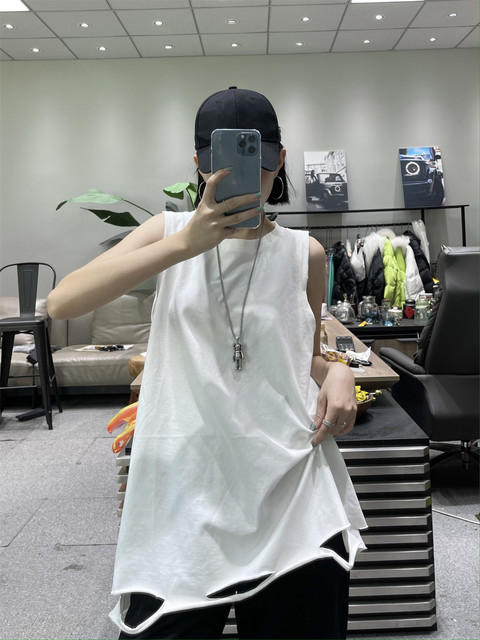 Autumn loose cotton medium -long long -sleeved white sleeveless T -shirt women large size round neck black and white striped vest vest