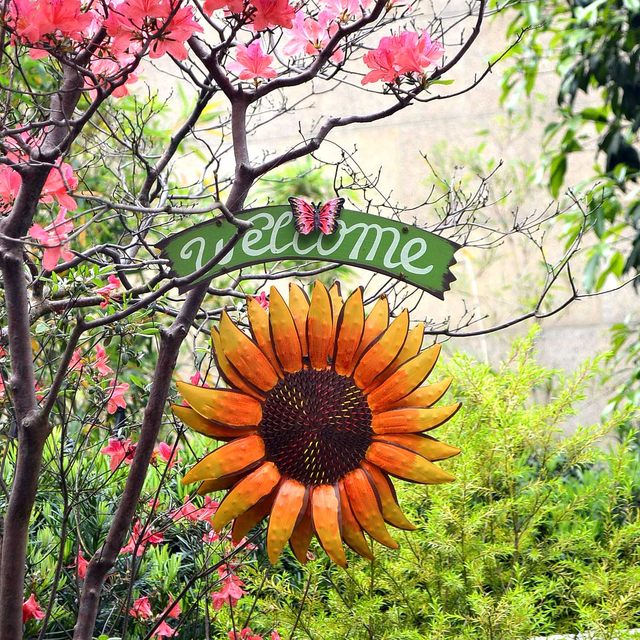 Genuine courtyard garden layout welcome sign sunflower balcony garden gardening wall landscaping wall fence decoration pendant