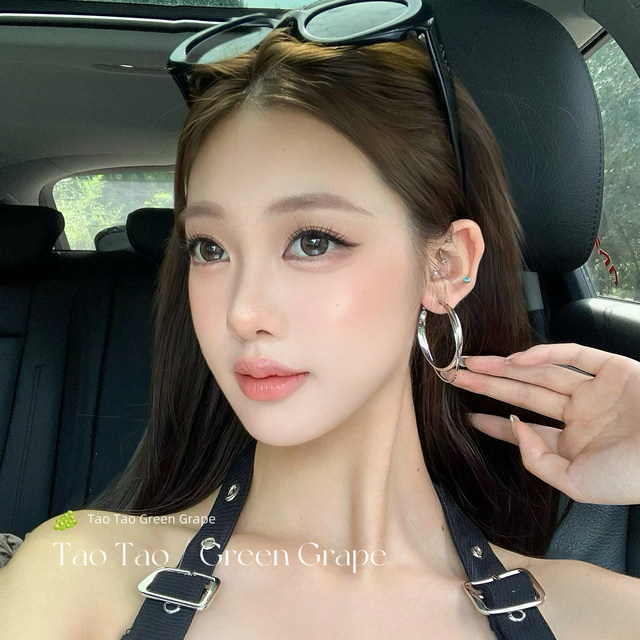 
Silver double-layer hoop earrings for women, light luxury, high-end, temperament, large ear hoops, circle earrings, plain hoop earrings, earrings