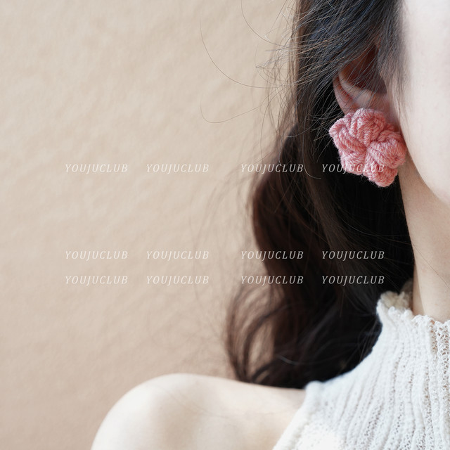 Youjuclub-warm winter love ~ color wool flower blossoms cute winter plush earrings mosquito coil plate ear clip female
