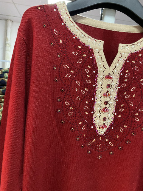 Autumn clothing for middle-aged and elderly mothers to celebrate their mother-in-law's woolen sweater, long-sleeved knitted bottoming shirt, wedding banquet, 50-year-old foreign-style outer wear for women