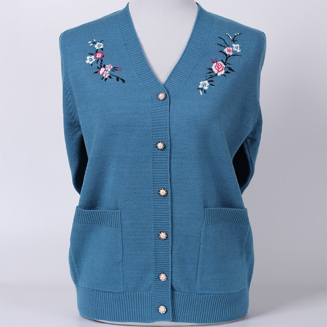 Spring clothing for the elderly, mother's sweater cardigan, V-neck granny wear, thin wool knitted bottoming shirt, clothes for the elderly