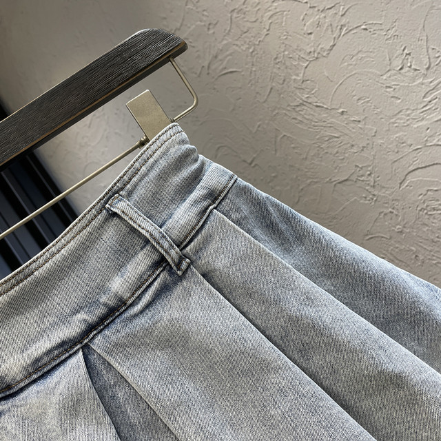 2025 summer new hot girl high waist pleated skirt ultra short denim skirt anti-exposure A-line versatile elastic short skirt trendy