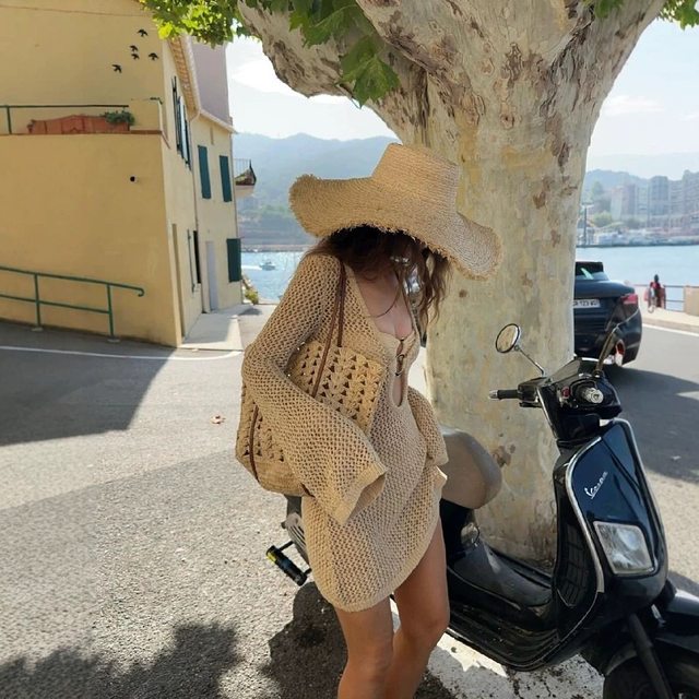 Women's swimsuit new sexy hollow knitted skirt bikini small breast slimming split belly cover hot spring resort swimsuit