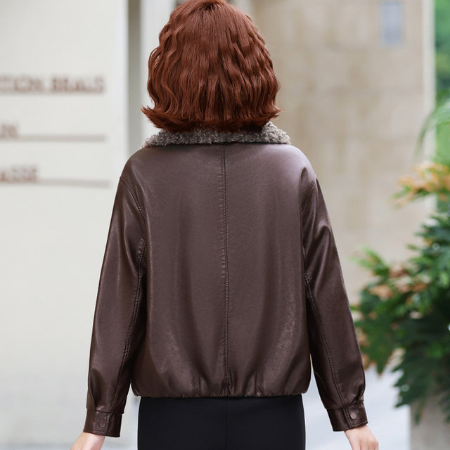 Leather jacket women's casual loose Korean style middle-aged mother's leather jacket autumn and winter plus velvet fashion women's washed leather jacket