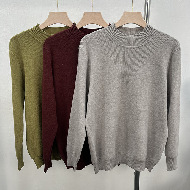 
Mom's autumn knitted top two-piece set fashionable middle-aged and elderly women's clothing old lady autumn and winter velvet thickening suit