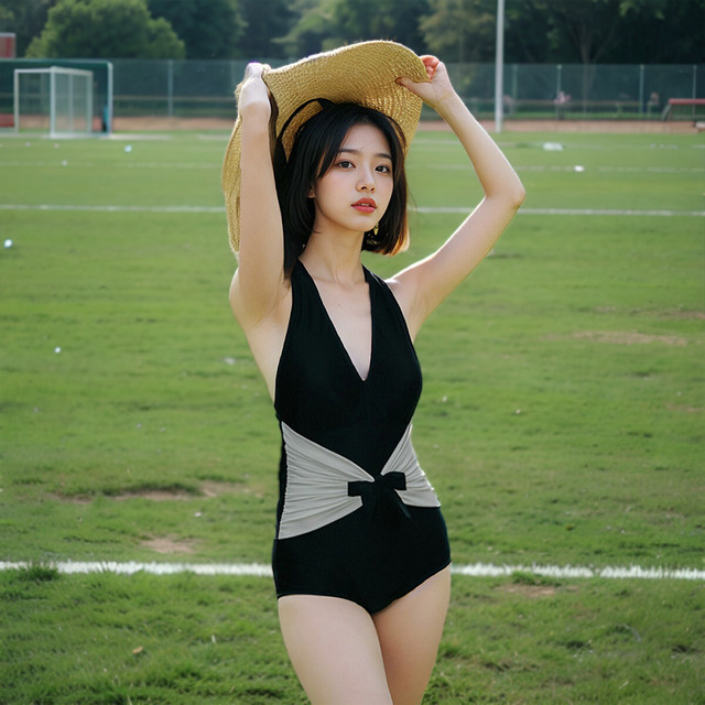 Yimeishan one-piece swimsuit for women adults in 2025 new high-end sexy triangle slimming and covering the flesh girl hot spring