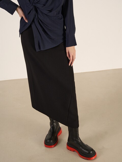 LANVIVIER irregular three-dimensional tailoring bubble air cotton texture high waist asymmetric skirt autumn and winter