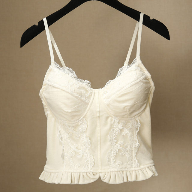 Autumn and winter inner wear, slim and fashionable lace splicing, bottoming top with breast pads, sweet fungus-edged velvet suspenders