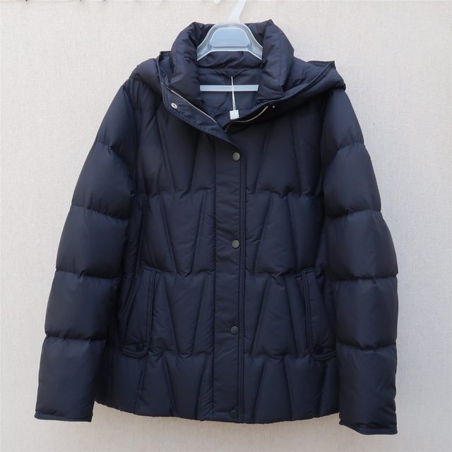 Mom's winter clothing 2025 new fashionable and noble short thickened down jacket jacket middle-aged and elderly women's cotton coat