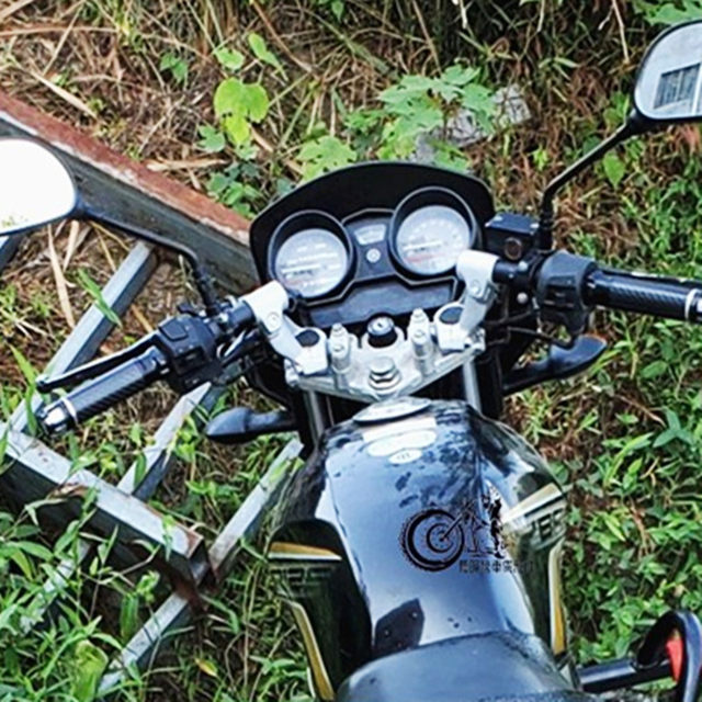 Motorcycle retro modification separation handlebar handlebar handlebar runner running EN alien car GN125 faucet modification