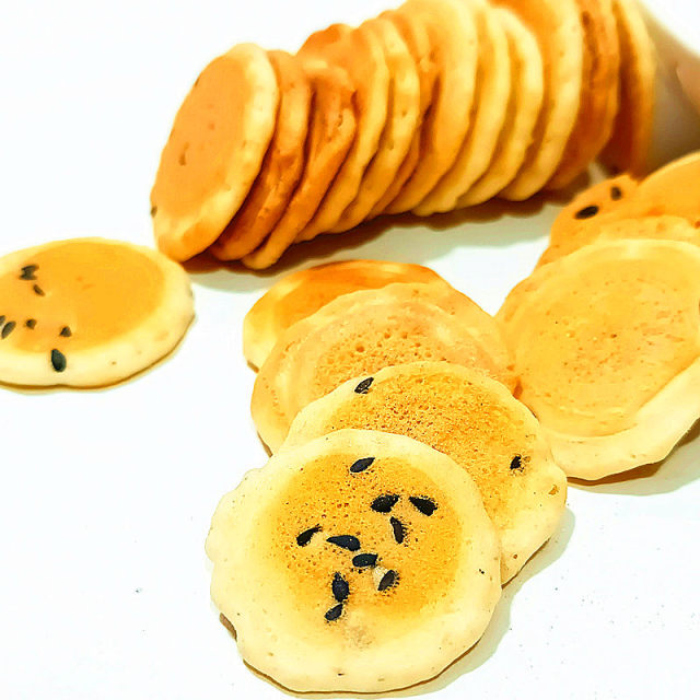 Mi Old Master Xiaoman Pancake Delicious Nutrition Small Baby Snacks and Small Foods Fragrance
