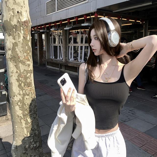 Ruoyu customized wan sling 2.0 large U vest with bra with chest pad sexy outerwear suspender top for women
