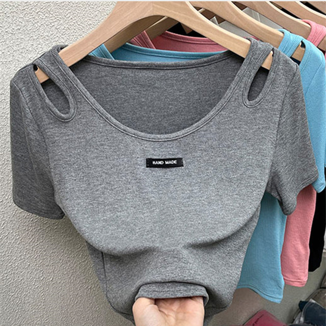 300Jin [Jin is equal to 0.5kg] Plus size women's clothing for fat mm, chic and sweet girl wear 220 hollow short-sleeved T-shirt design niche tops