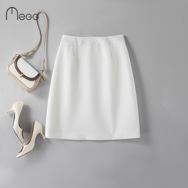 White skirt for women 2025 spring new versatile mid-skirt slim professional women's high waist A-line skirt mid-skirt
