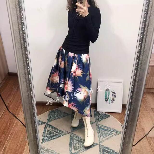 2025 new products, avant-garde street, pioneer design, satin hard-print skirt, elegant princess skirt, women's clothing