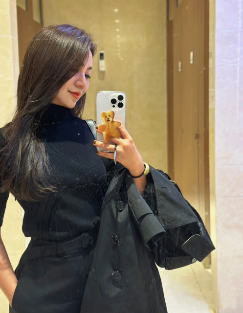 22 autumn and winter new women's clothing OL commuter base wool turtleneck mid-sleeved knitted splicing fake two-piece skirt dress